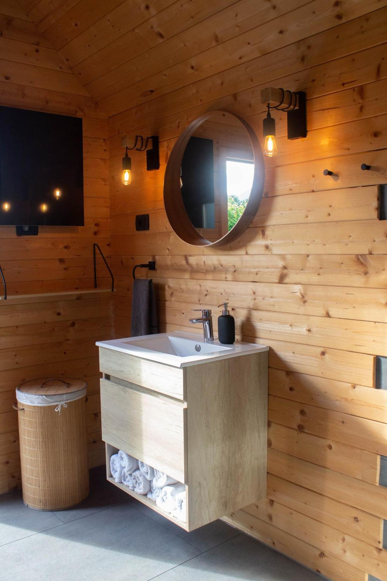 Hotel Hiska-Glamping Ajdovščina Zewnętrze zdjęcie